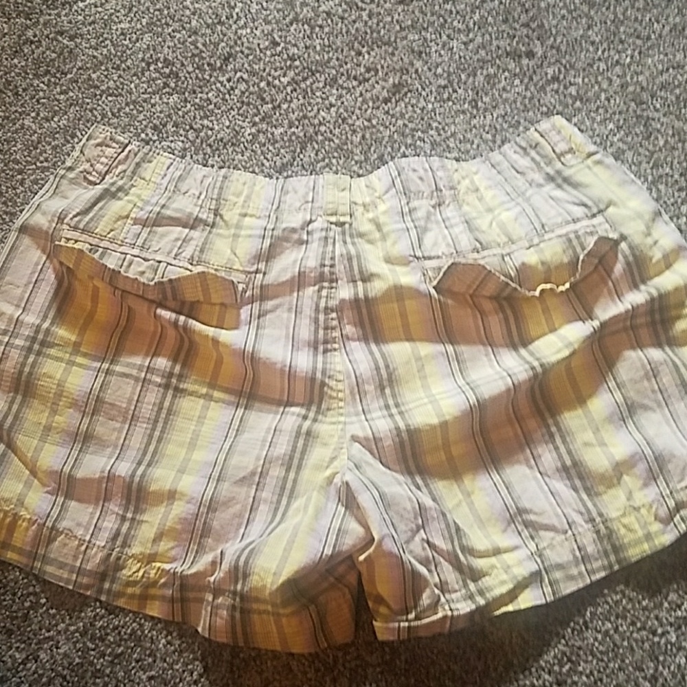 shorts - Picture 2 of 3
